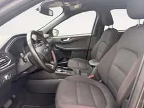 Ford Kuga (2023) thumbnail 10