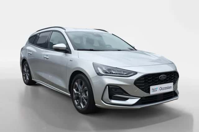 Ford Focus (2023) thumbnail 3