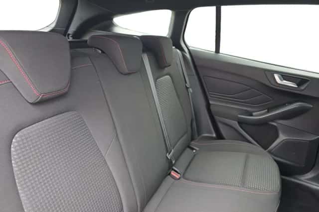 Ford Focus (2023) thumbnail 25