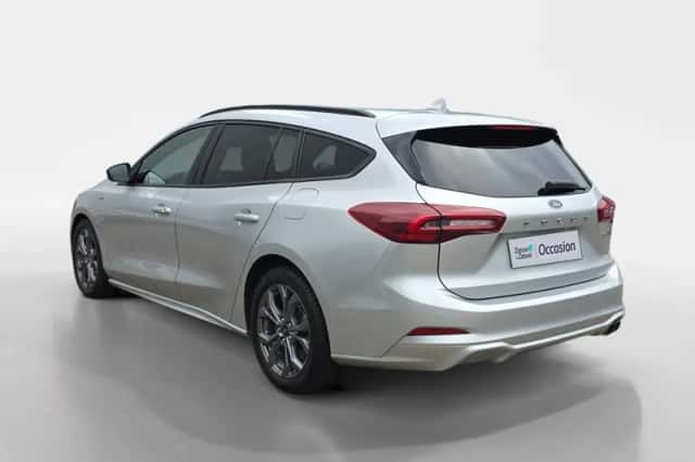 Ford Focus (2023) thumbnail 7