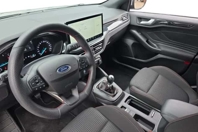 Ford Focus (2023) thumbnail 9