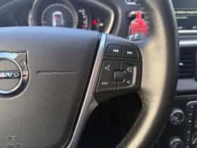 Volvo V40 (2016) thumbnail 14