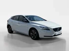 Volvo V40 (2016) thumbnail 3