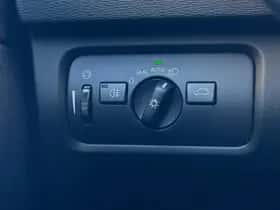 Volvo V40 (2016) thumbnail 23