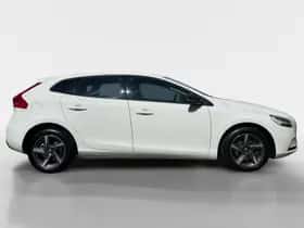 Volvo V40 (2016) thumbnail 4