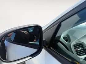 Volvo V40 (2016) thumbnail 10