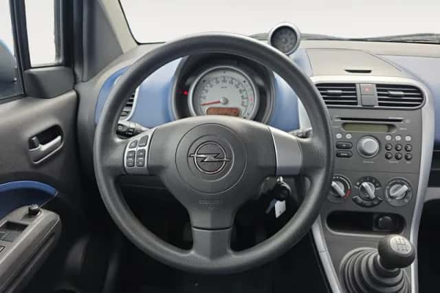 Opel Agila (2011) thumbnail 11