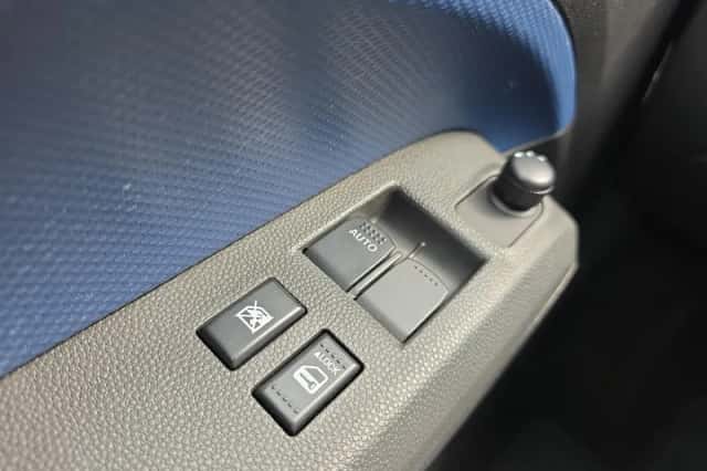 Opel Agila (2011) thumbnail 17