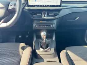 Ford Focus (2023) thumbnail 12