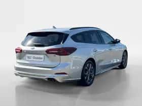 Ford Focus (2023) thumbnail 3