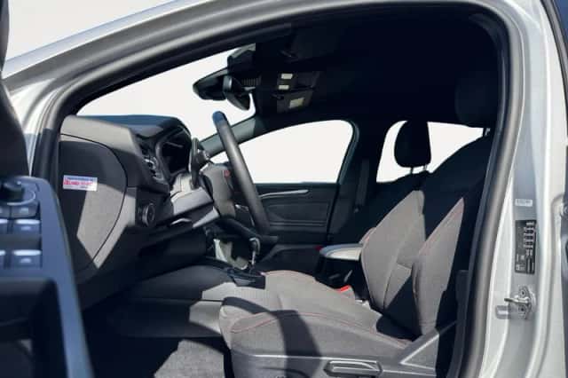 Ford Focus (2023) thumbnail 9