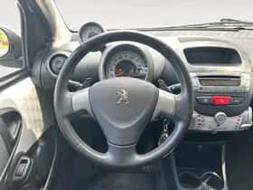 Peugeot 107 (2012) thumbnail 12
