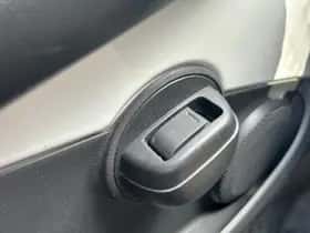 Peugeot 107 (2012) thumbnail 16