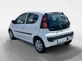 Peugeot 107 (2012) thumbnail 5