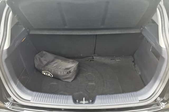 Kia Rio (2014) thumbnail 14