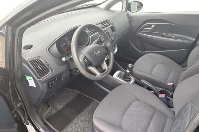 Kia Rio (2014) thumbnail 22