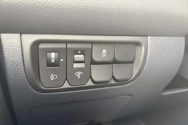 Kia Rio (2014) thumbnail 23