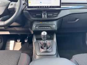 Ford Focus (2023) thumbnail 14