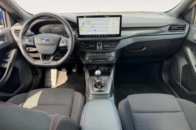 Ford Focus (2023) thumbnail 16