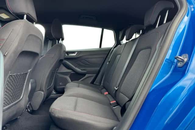 Ford Focus (2023) thumbnail 18