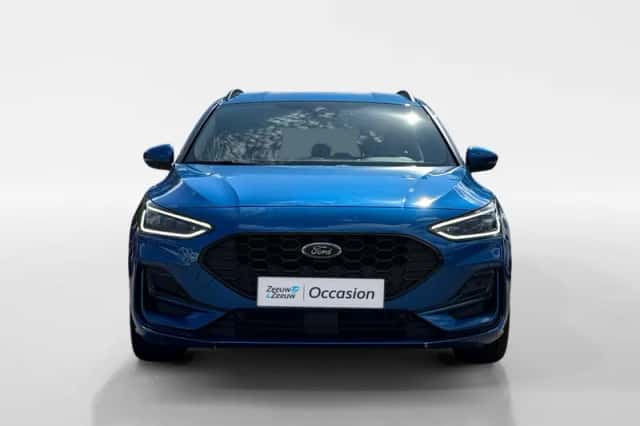 Ford Focus (2023) thumbnail 5