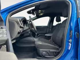 Ford Focus (2023) thumbnail 7