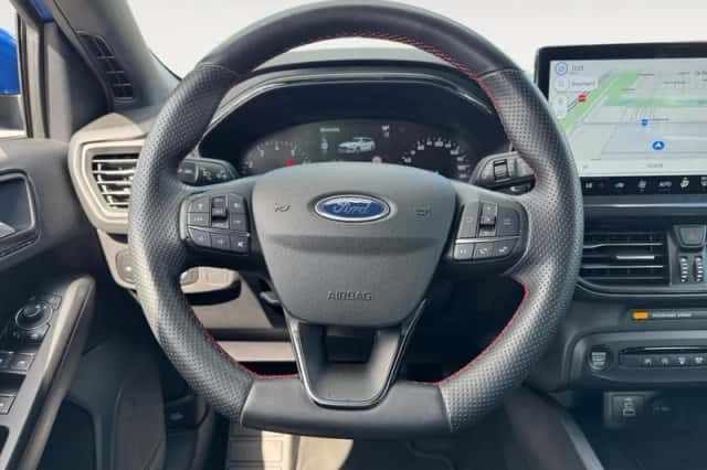 Ford Focus (2023) thumbnail 9