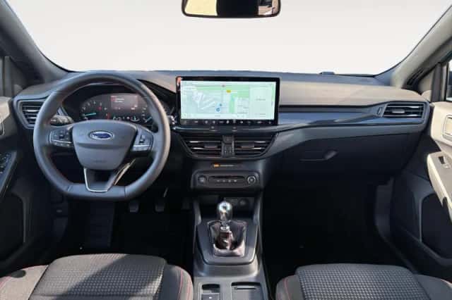 Ford Focus (2024) thumbnail 24
