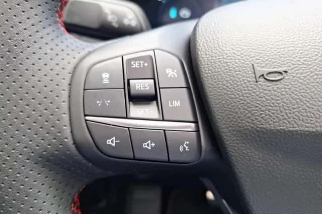 Ford Kuga (2026) thumbnail 17