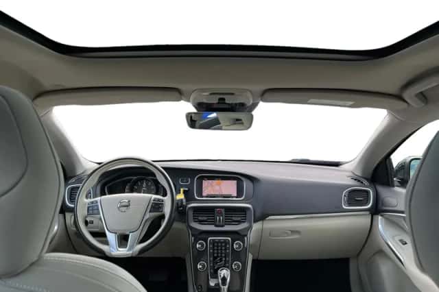 Volvo V40 (2017) thumbnail 13