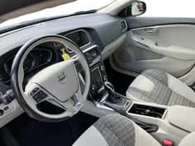 Volvo V40 (2017) thumbnail 17