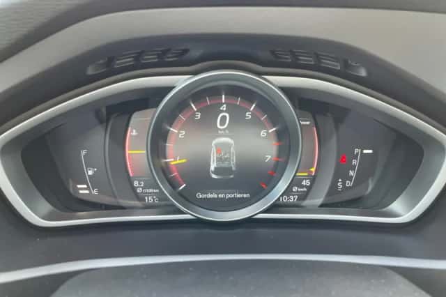 Volvo V40 (2017) thumbnail 21