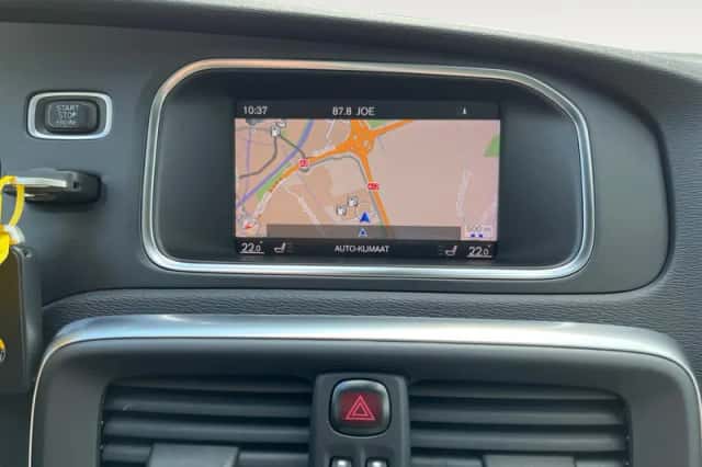 Volvo V40 (2017) thumbnail 23