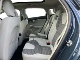 Volvo V40 (2017) thumbnail 10