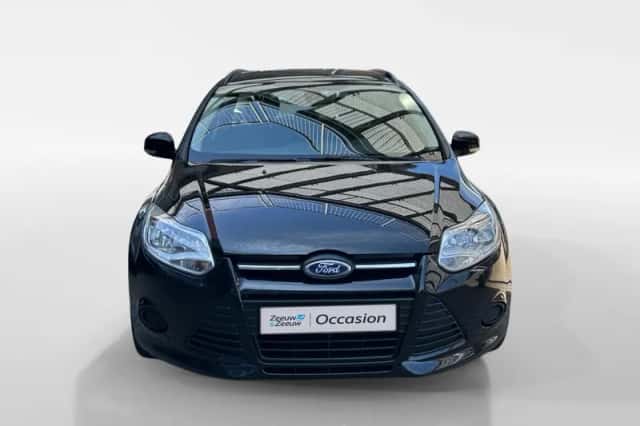 Ford Focus (2014) thumbnail 2