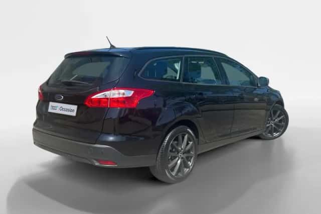 Ford Focus (2014) thumbnail 5