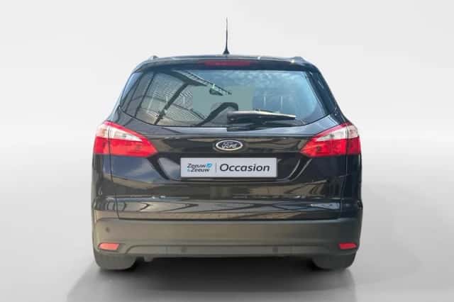 Ford Focus (2014) thumbnail 6