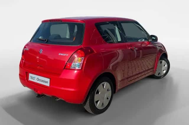 Suzuki Swift (2008) thumbnail 5