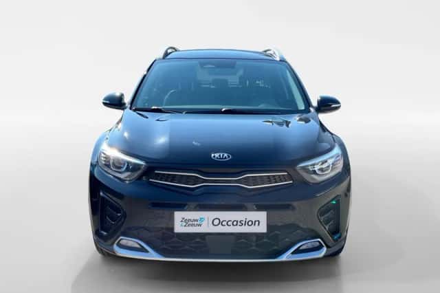 Kia Stonic (2021) thumbnail 2