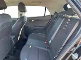 Kia Stonic (2021) thumbnail 12