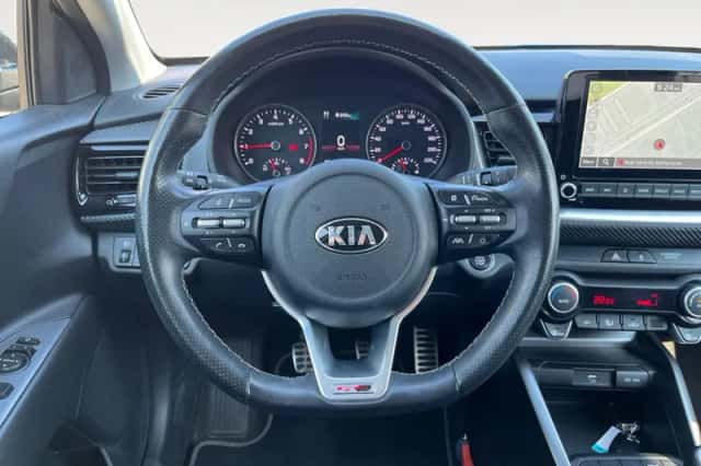 Kia Stonic (2021) thumbnail 17
