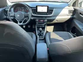 Kia Stonic (2021) thumbnail 21