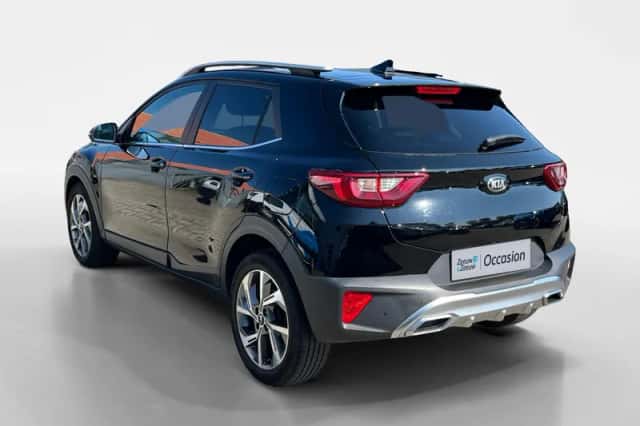 Kia Stonic (2021) thumbnail 5