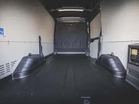 Ford E-Transit (2026) thumbnail 3