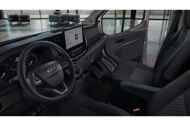 Ford E-Transit (2026) thumbnail 4