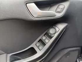 Ford Fiesta (2023) thumbnail 13