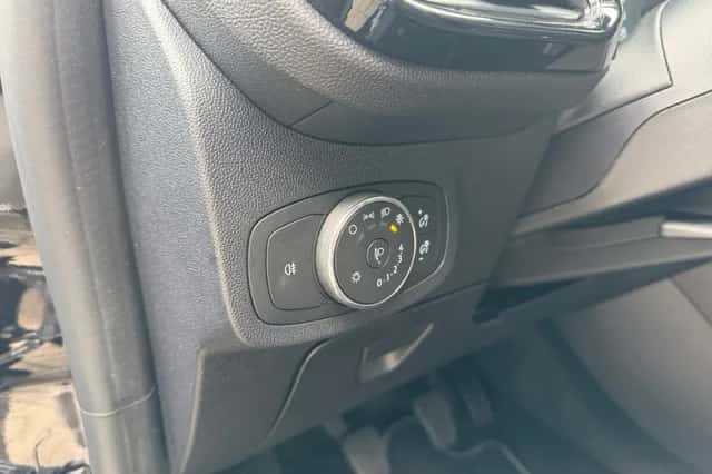 Ford Fiesta (2023) thumbnail 16