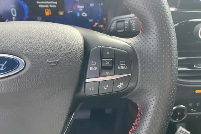 Ford Kuga (2023) thumbnail 19