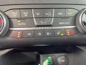 Ford Kuga (2023) thumbnail 27