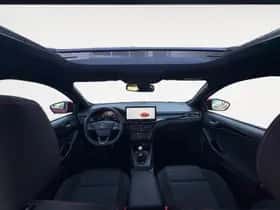 Ford Focus (2022) thumbnail 23